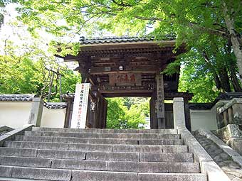 静岡県の修善寺にある修禅寺の山門